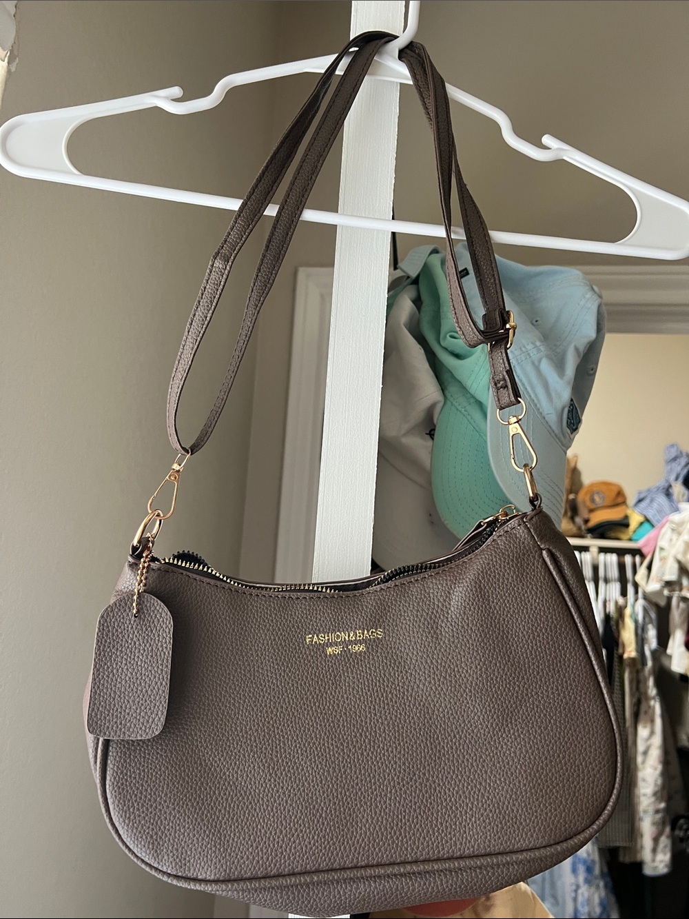 Fashion & Bags Taupe Pebble Shoulder Bag with Adjustable Strap